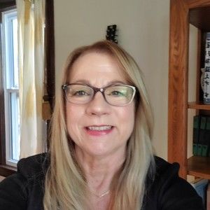 Meet your Posher, Posh